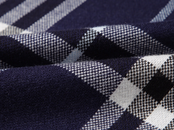 ブランドセーター素材ディテール